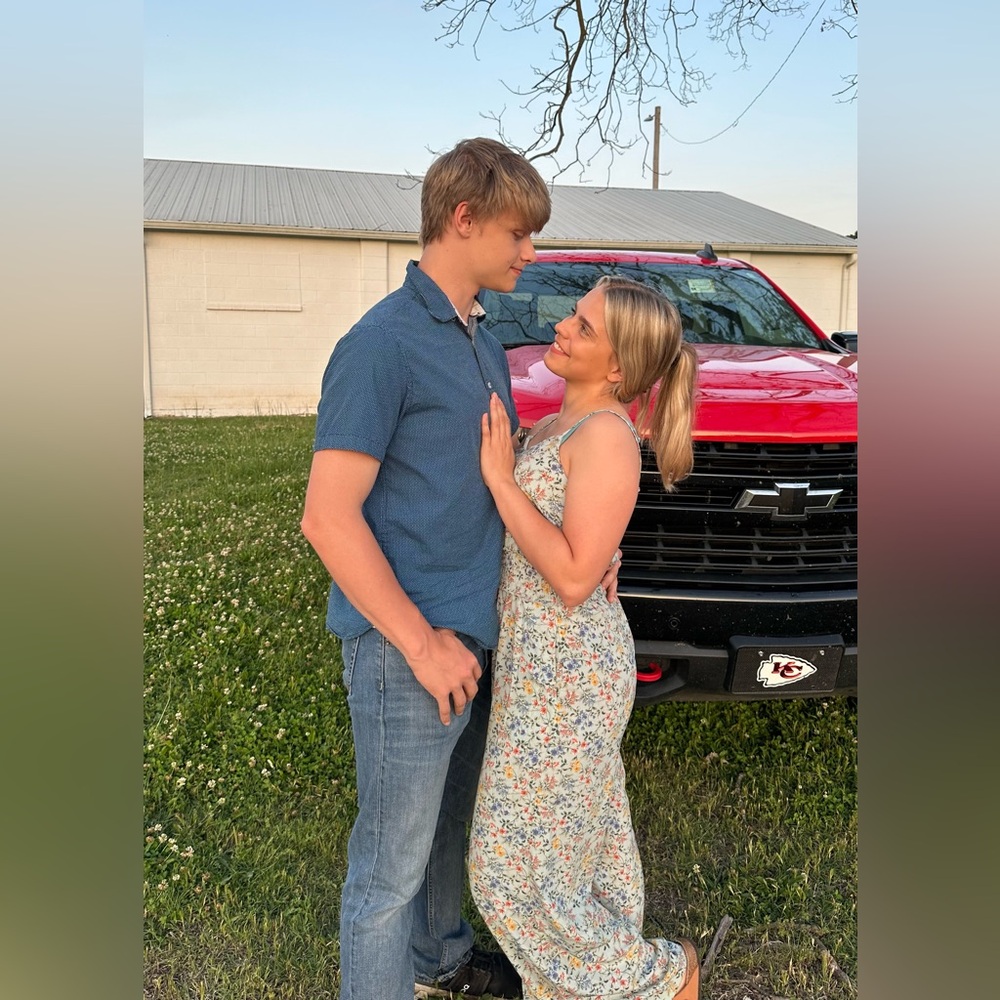 Cute floral Romper!!! Size Medium